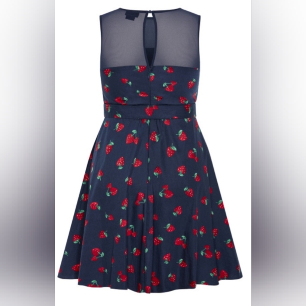 NWT City Chic Navy Blue w/ Strawberry Print Lightweight Molly Dress Size L 20 - Picture 4 of 4